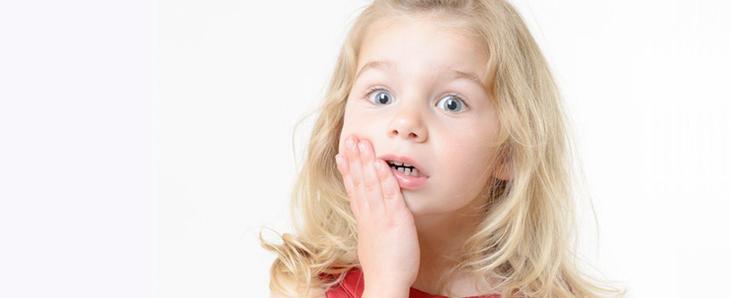 Причины острой зубной боли у ребенка