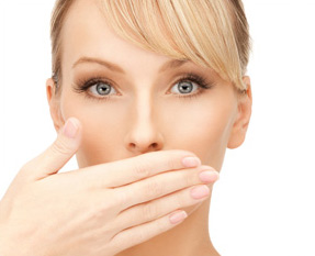 Запах изо рта - следствие проблем с желудком